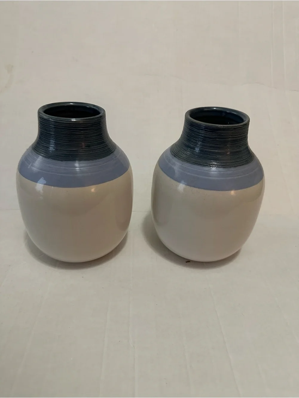Pier 1 Imports Set of 2 Gray & White Ceramic Decorative Bud Vases Modern Home De